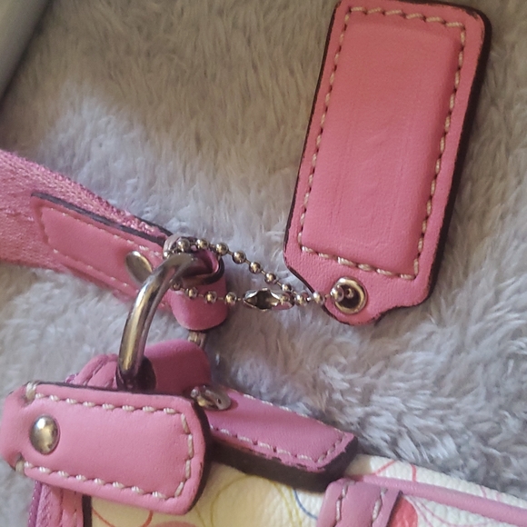 *COACH CROSSBODY BAG - Picture 4 of 9